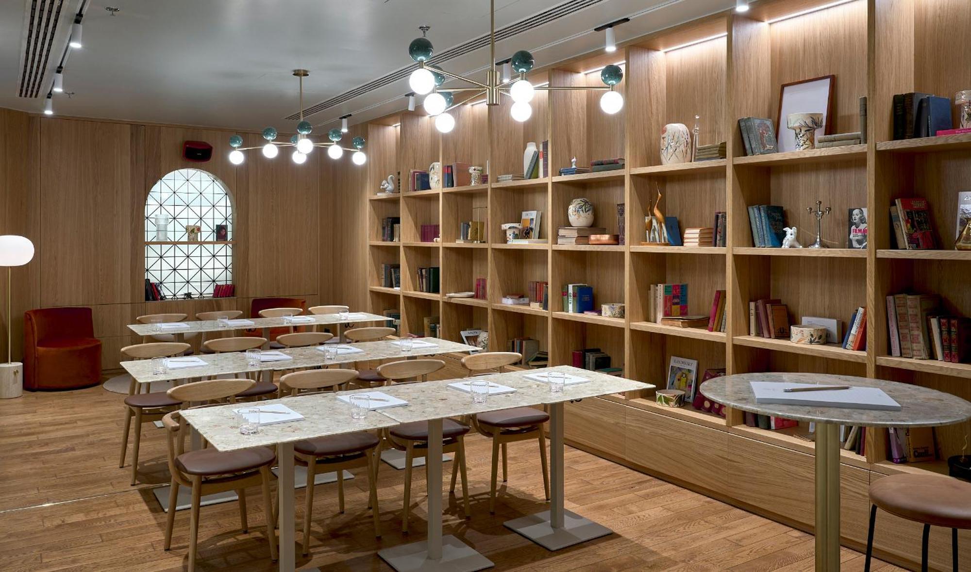 Verno House Budapest, Vignette Collection By Ihg Bagian luar foto Library
