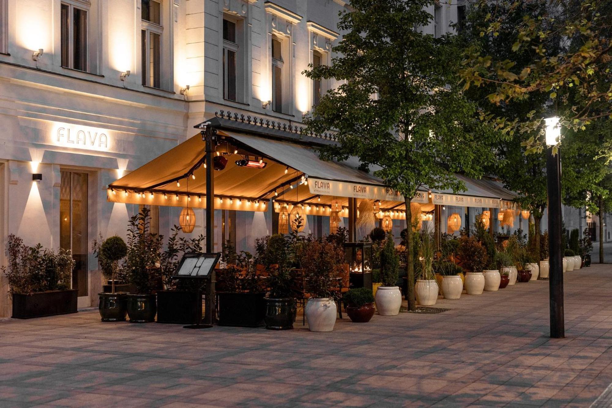 Verno House Budapest, Vignette Collection By Ihg Bagian luar foto The restaurant in 2012